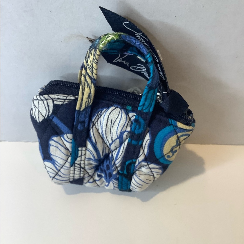 NWOT Vera Bradley Blue Floral Women's keychain Pouch